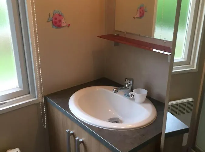 אתר קמפינג Alinoa וויסטרהאם